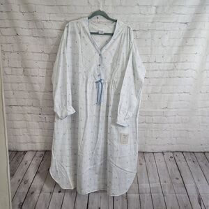 Carolee White and Blue Plaid Floral Nightgown XL Tradwife Modest